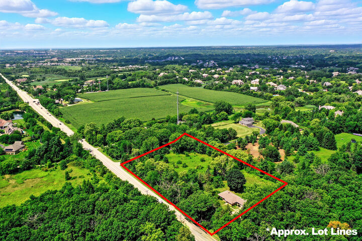 Property Photo:  4392 Il Route 22  IL 60047 