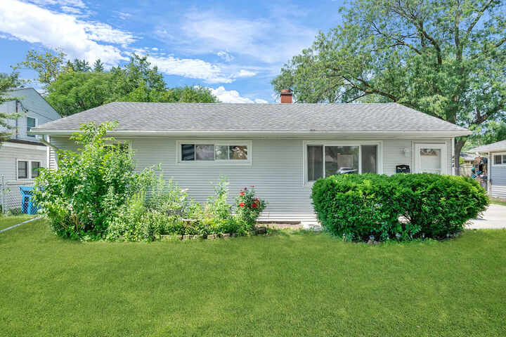 424 May Street  Bensenville IL 60106 photo