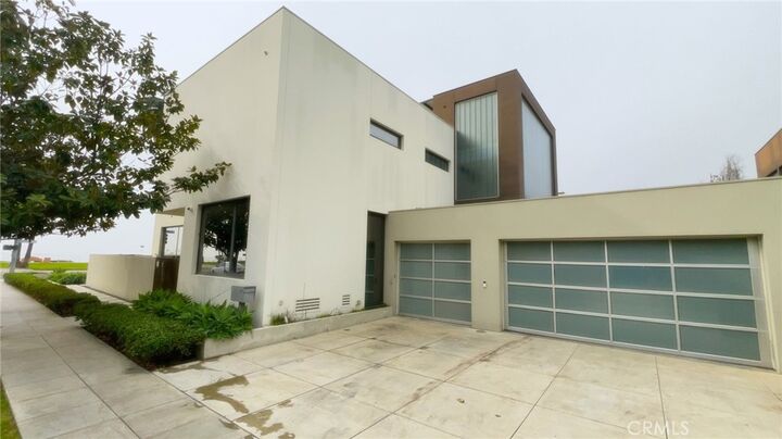 Property Photo:  2767 E. Ocean Boulevard  CA 90803 