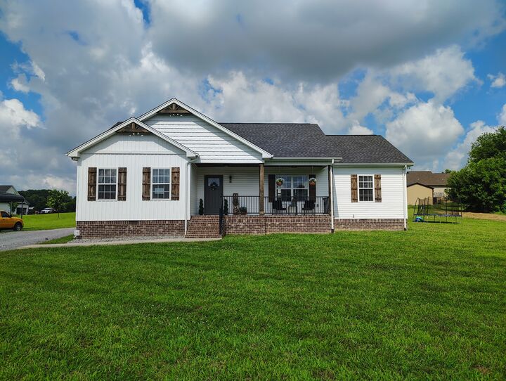177 Lauren Ln  Westmoreland TN 37186 photo
