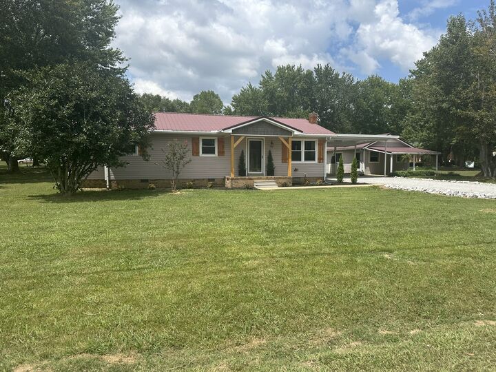 Property Photo:  1800 Grandaddy Rd  TN 38464 