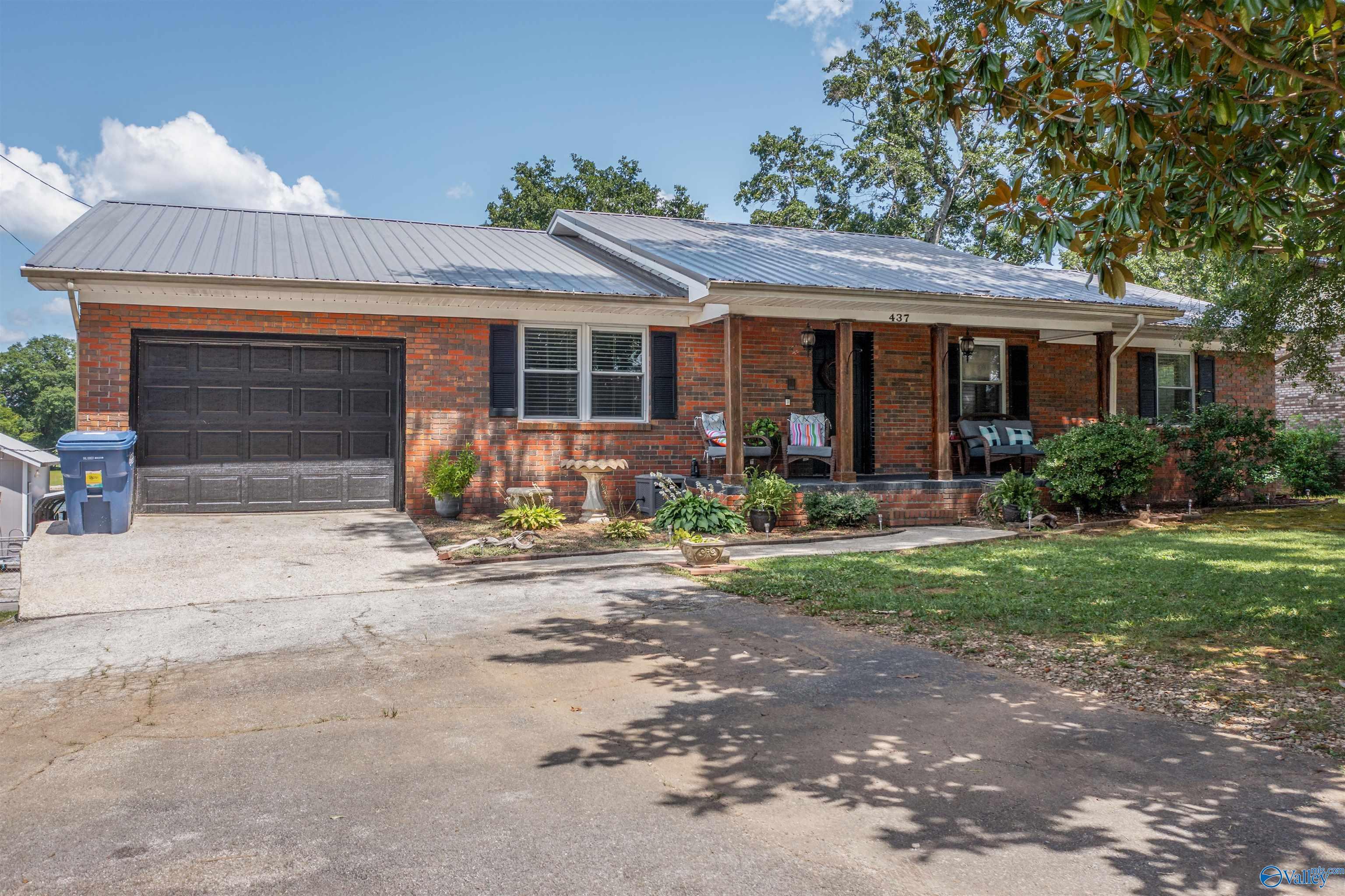 Property Photo: 437 Moana Drive AL 36250