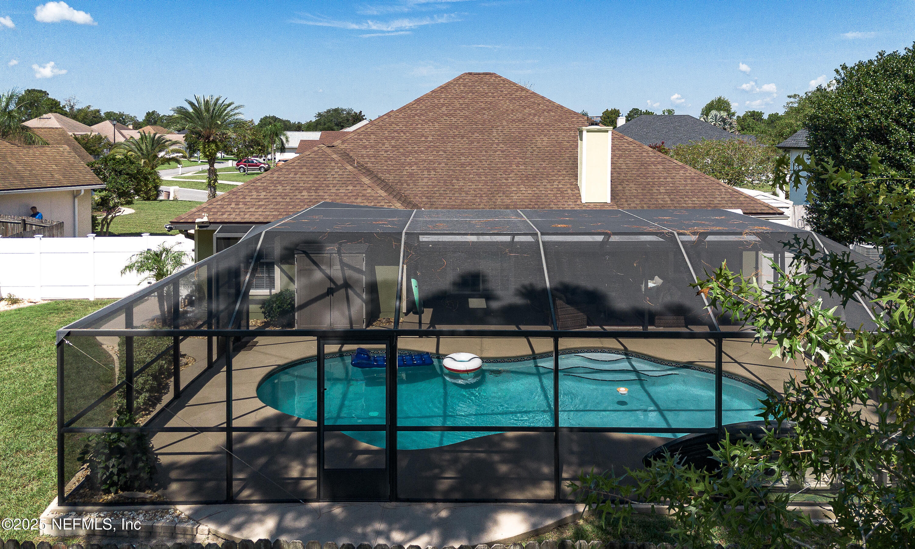 Property Photo: 3748 Southbank Circle FL 32043
