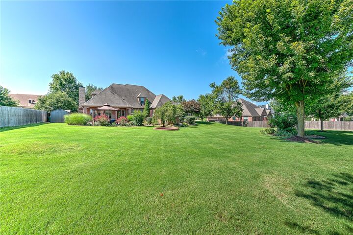 Property Photo: 1500 Autumn Ridge Way AR 72718