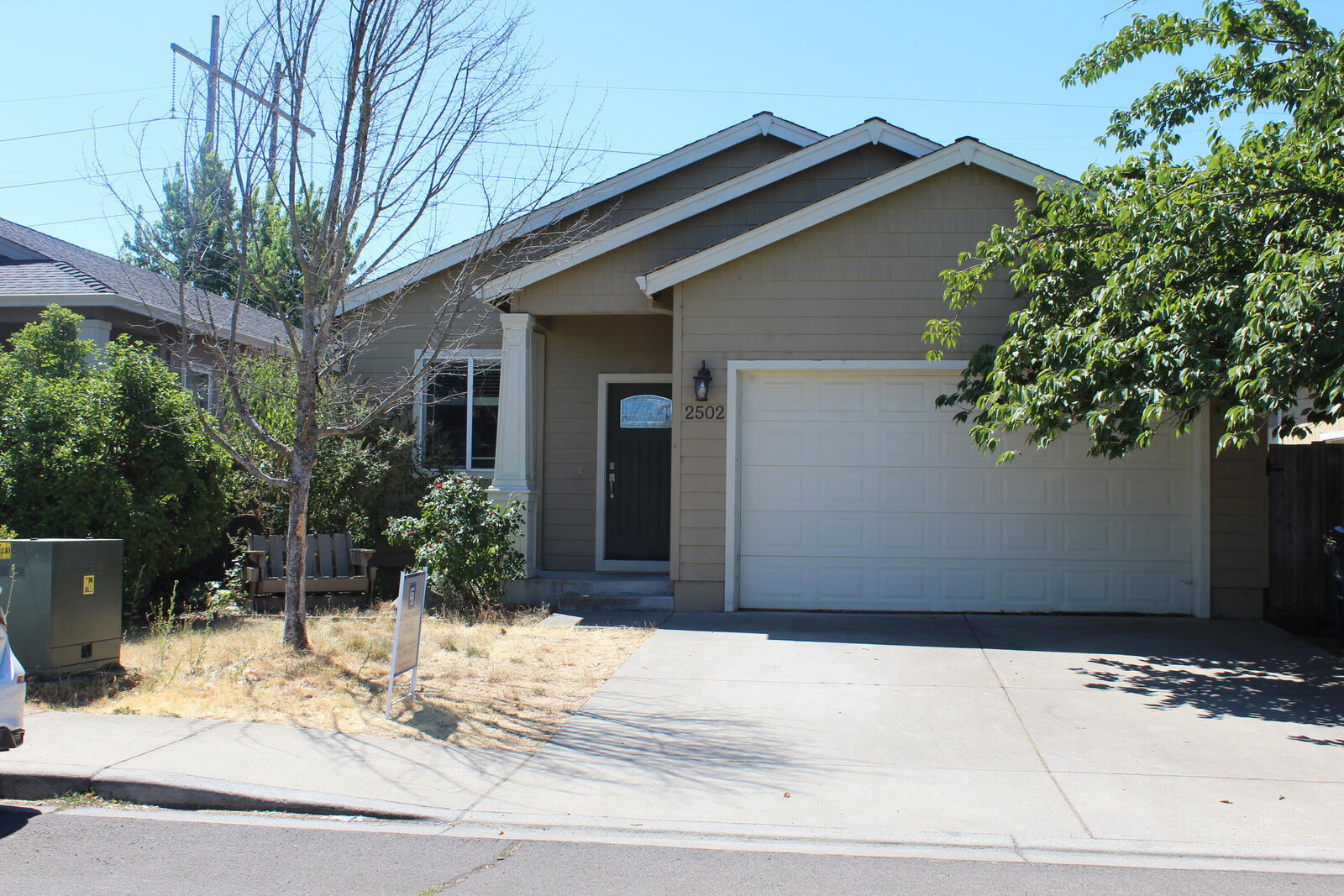 Property Photo:  2502 Agate Meadows Drive  OR 97503 
