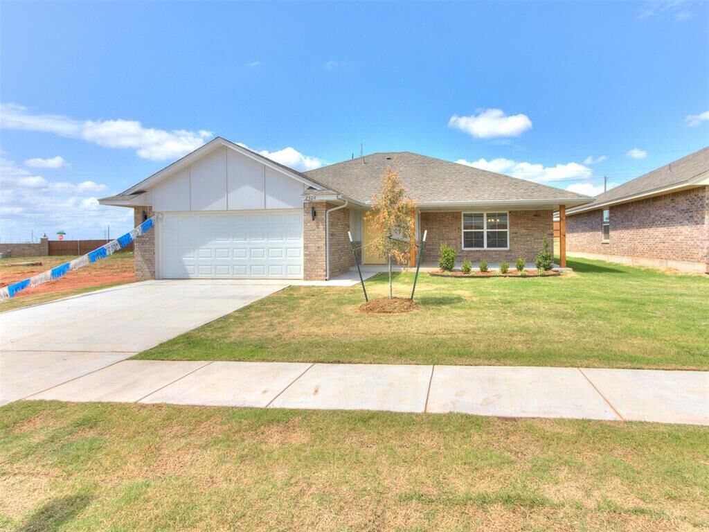 Property Photo:  2309 SE 89th Terrace  OK 73160 