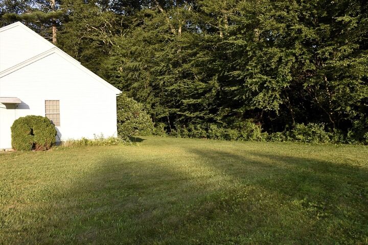 Property Photo: 11 Pineview Rd MA 01571