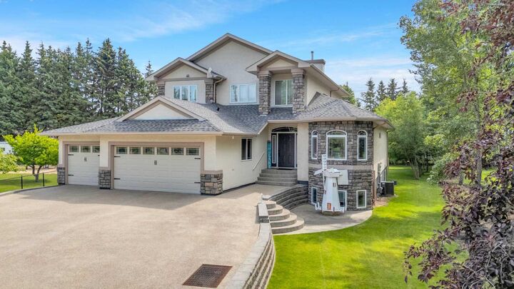 Property Photo: 23 Parkland Crescent AB T0C 2J0