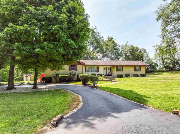 Property Photo: 1139 W Dun Grazin Drive IN 47331