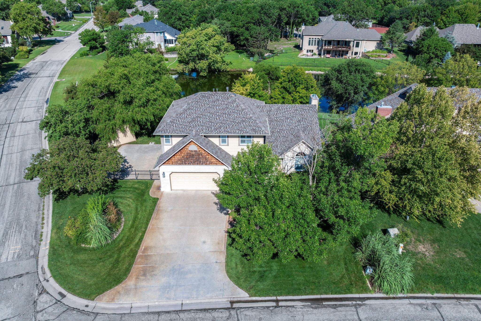 831 S Spring Hollow Dr  Wichita KS 67230 photo