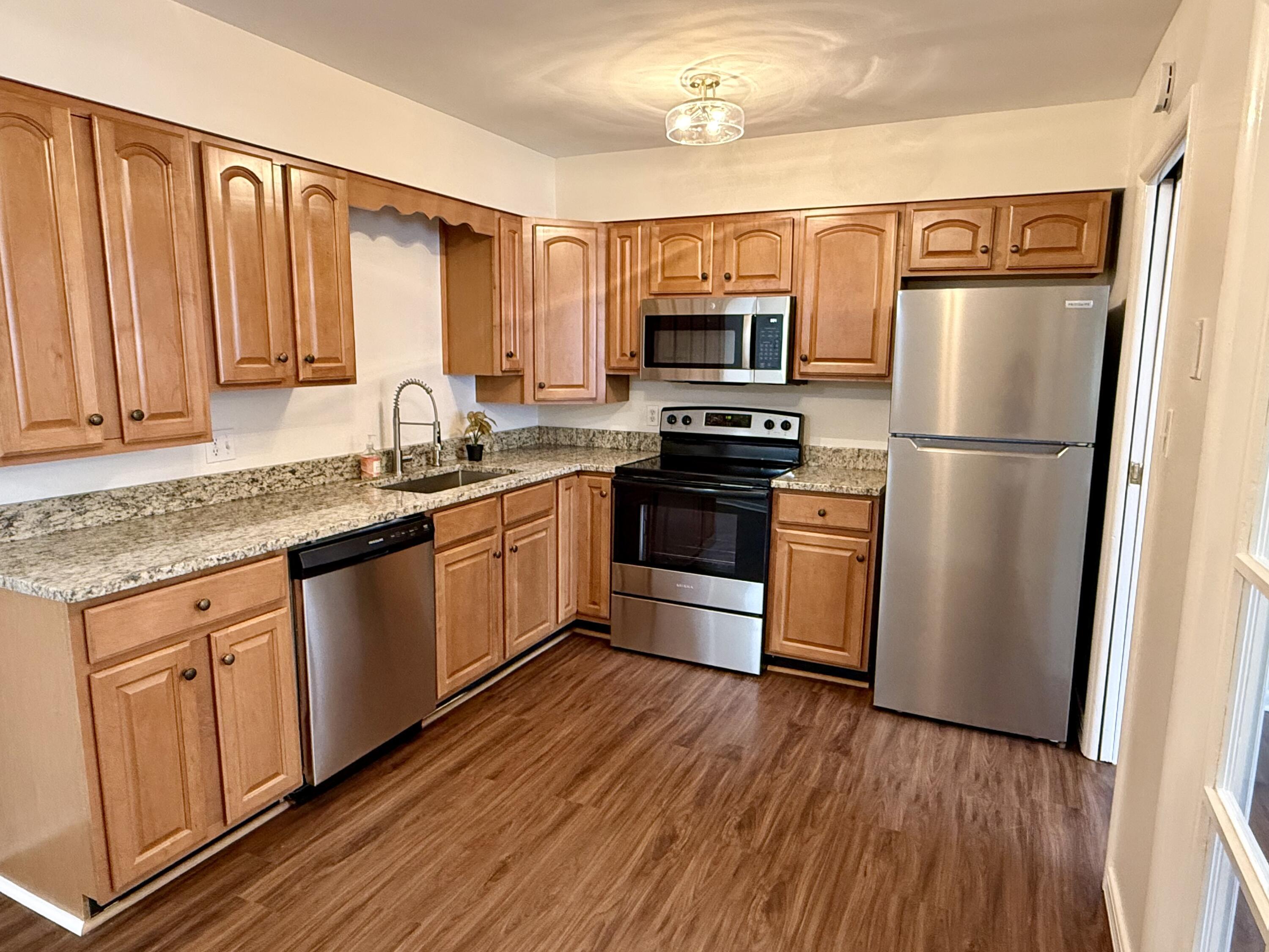 Property Photo:  5260 Crossbow Cir 1B  VA 24018 