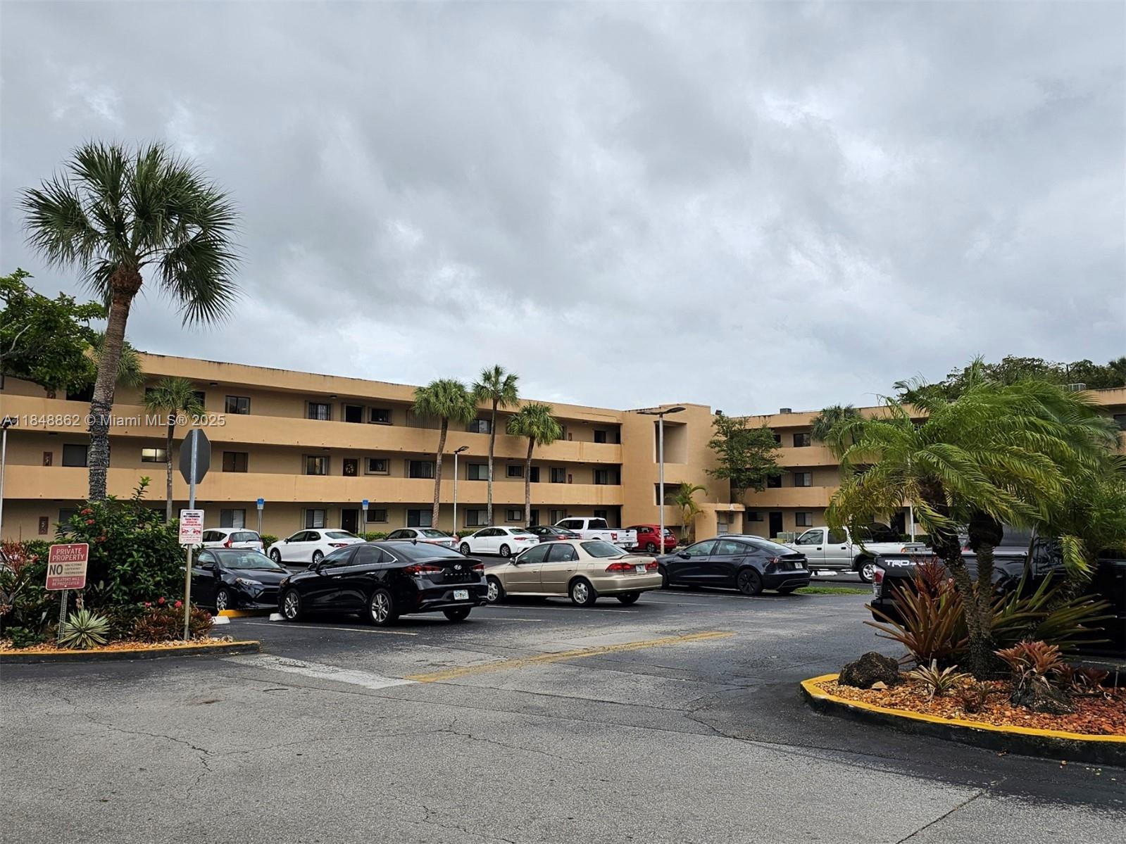 8415 SW 107th Ave 219W  Miami FL 33173 photo