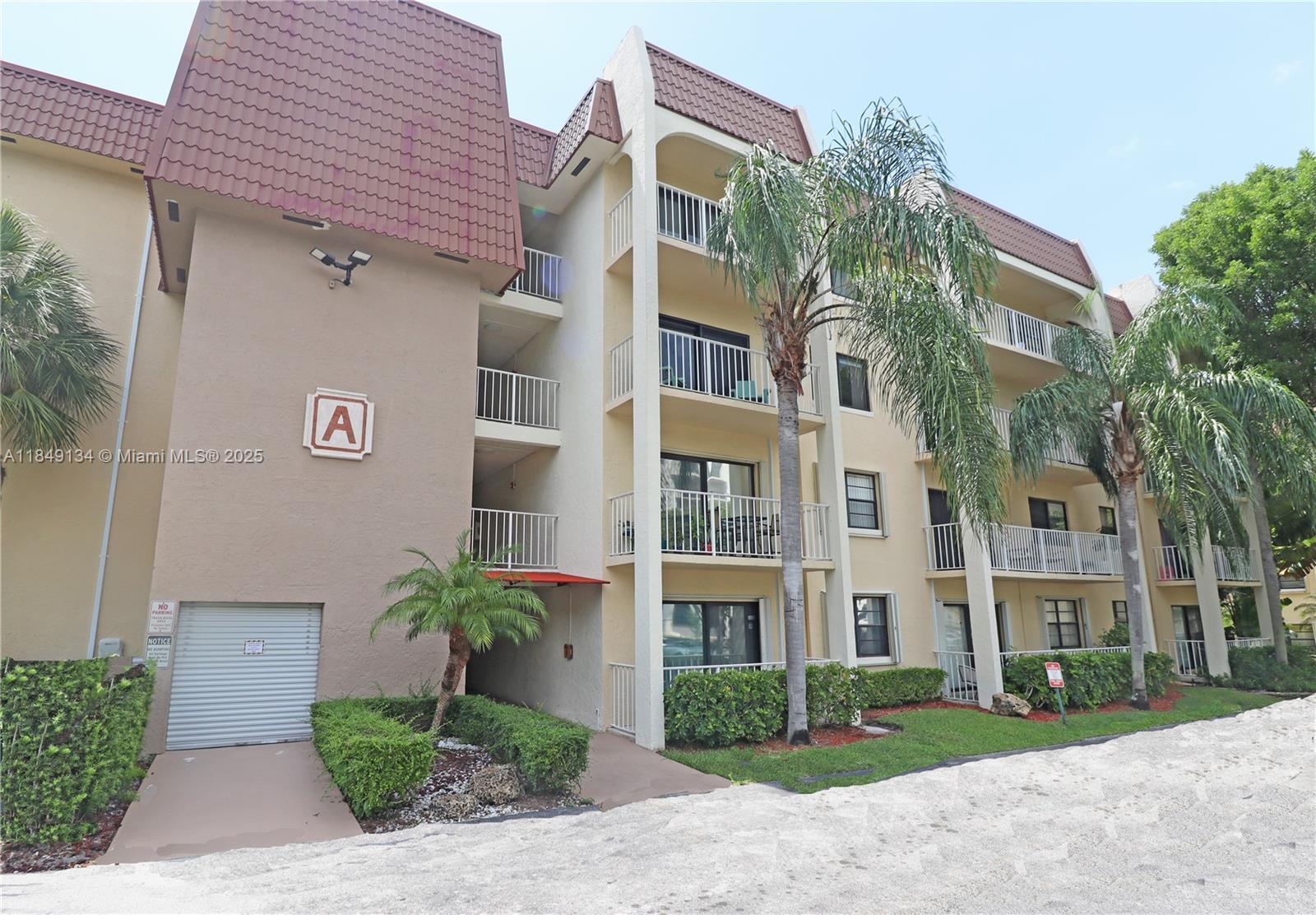 Property Photo: 9301 SW 92nd Ave A210 FL 33176