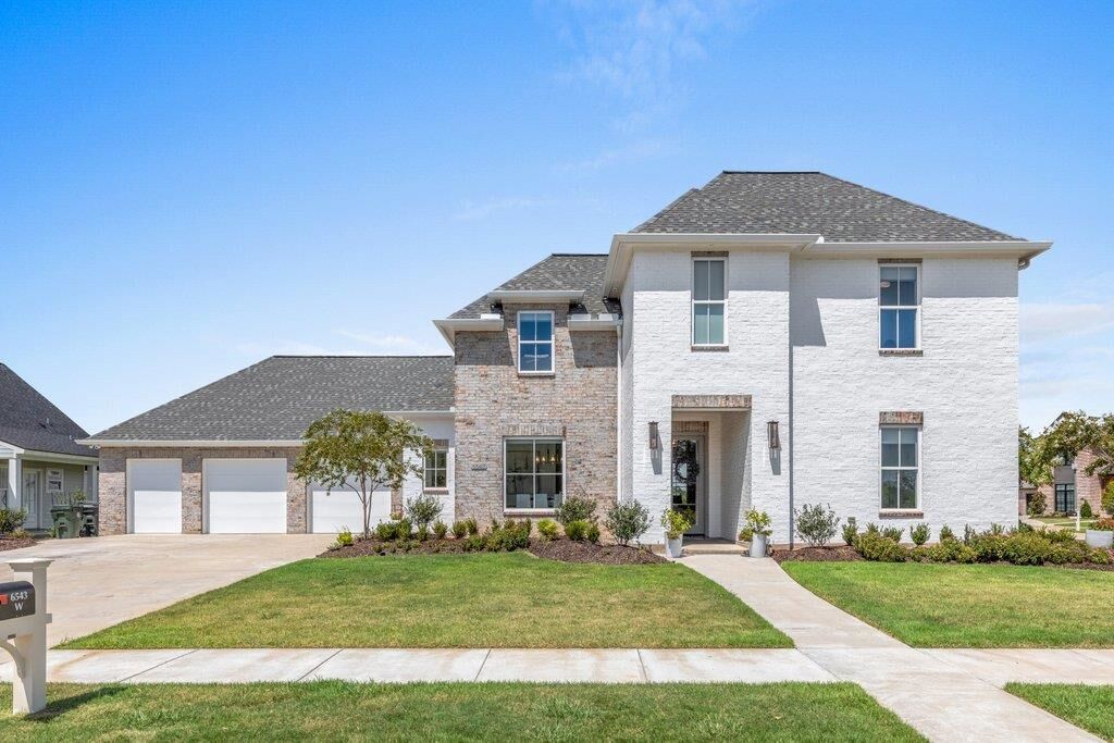 Property Photo: 6543 White Oleander Circle LA 70605