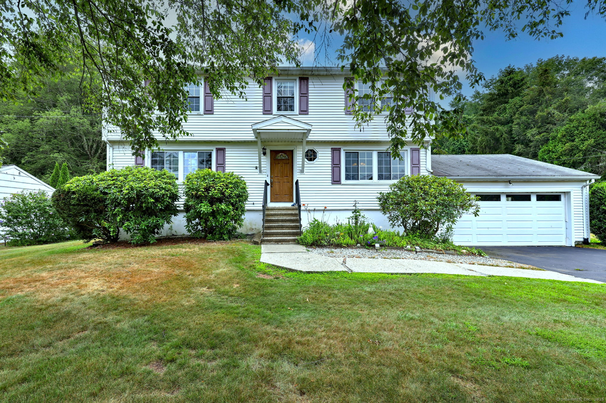 Property Photo:  44 Laura Road  CT 06514 
