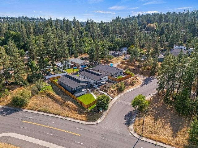 Property Photo: 3031 W Hartson Ave WA 99224