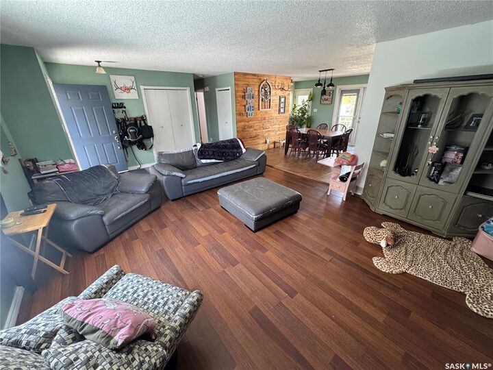 Property Photo:  412 Mountain Street  SK S0G 3V0 