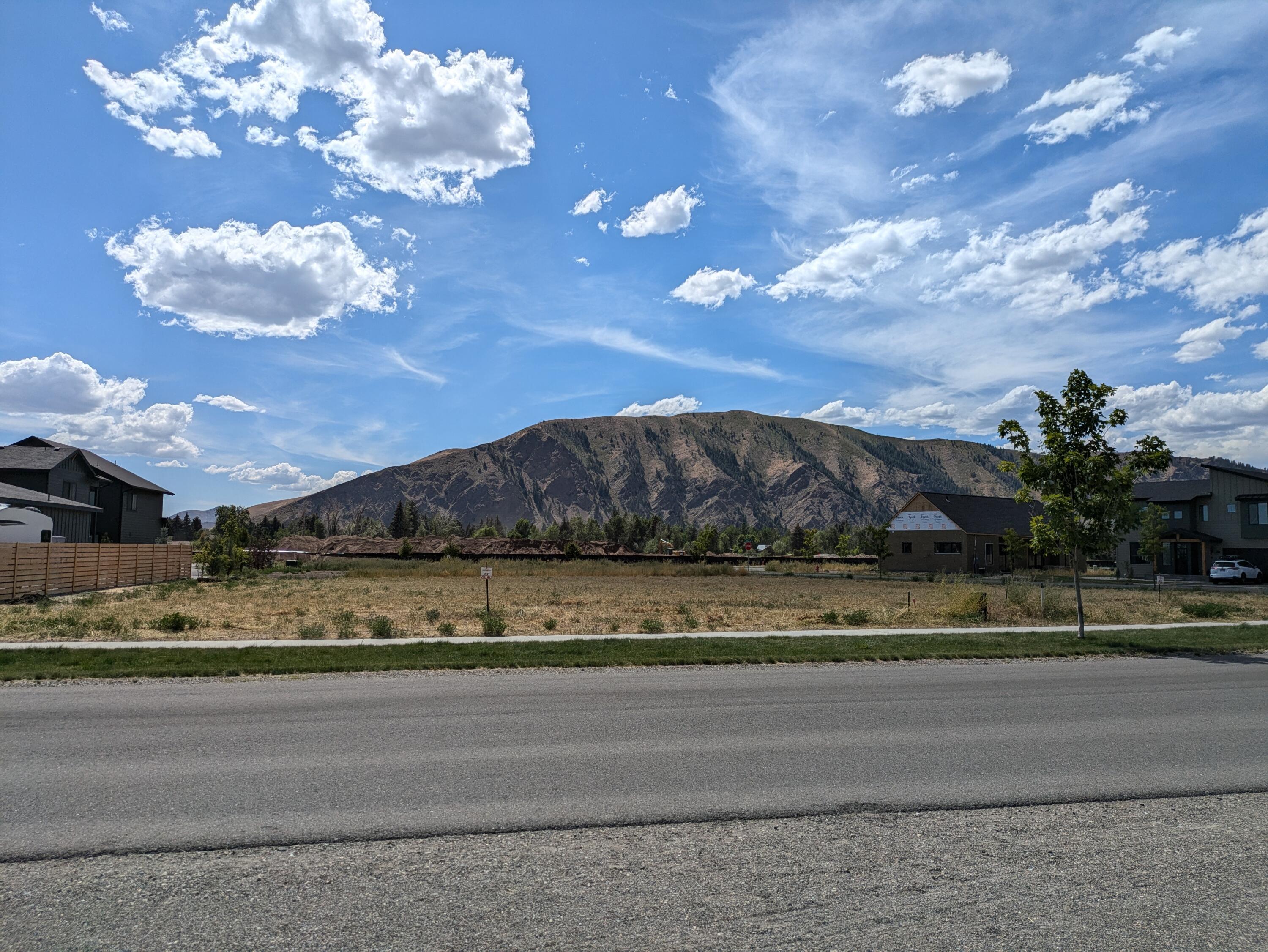 Property Photo: 290 Sunbeam St ID 83333