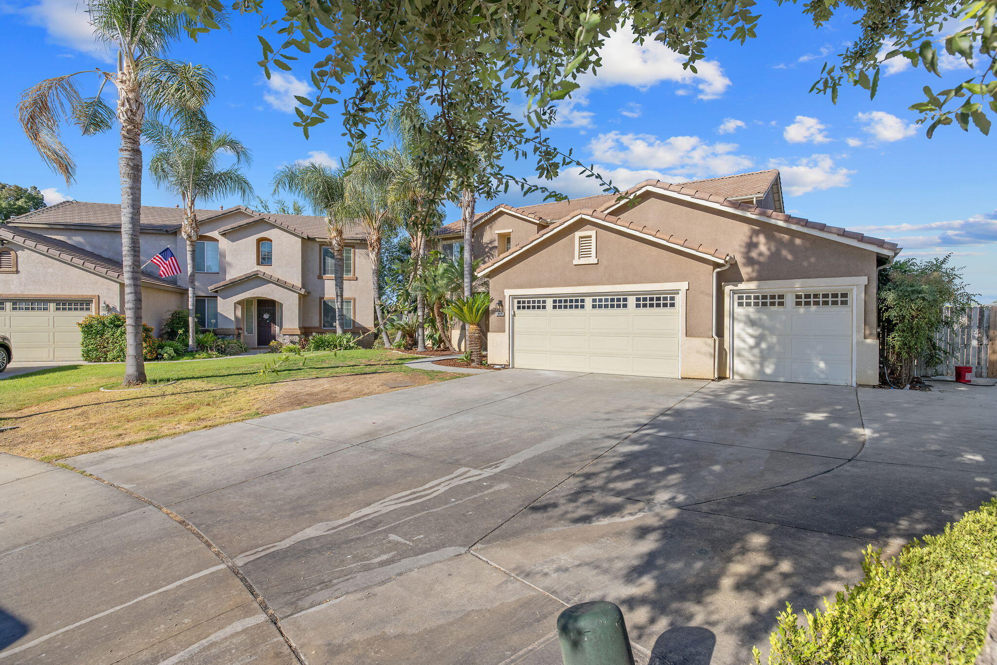 Property Photo: 10424 Malaguena Court CA 93312