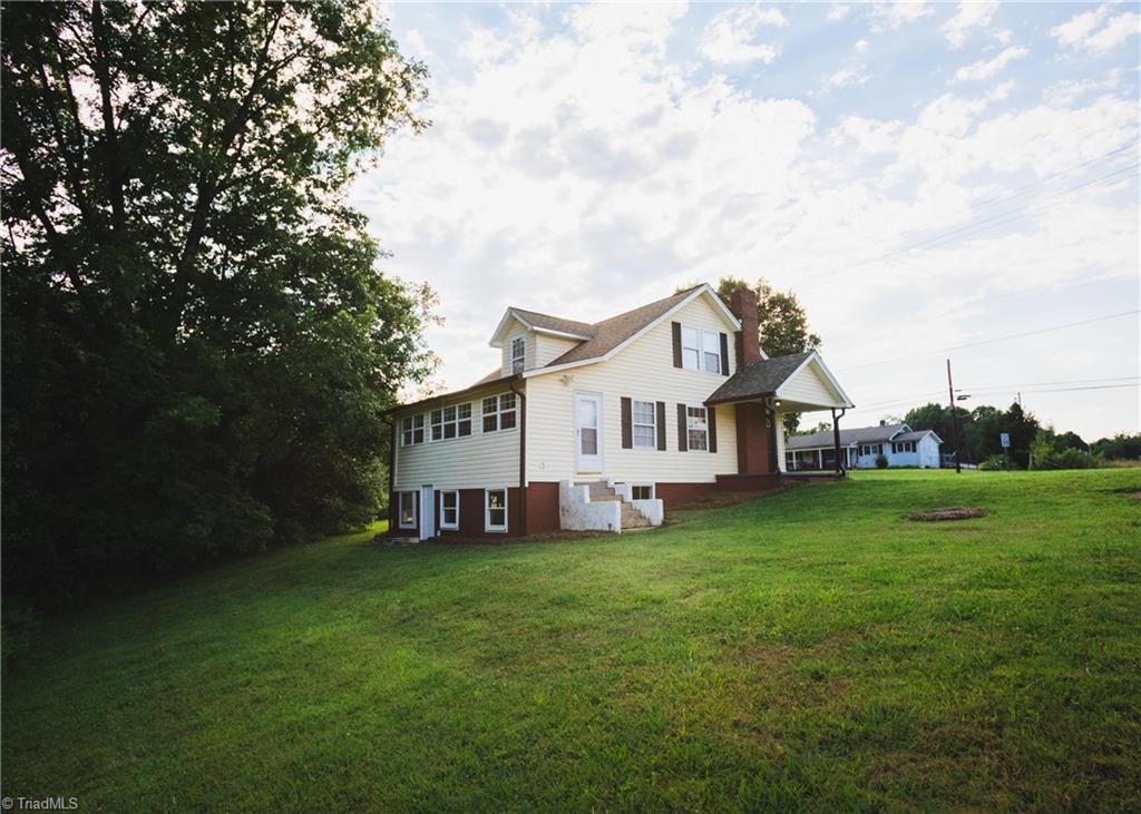 Property Photo: 5366 Mountain View Road NC 28635