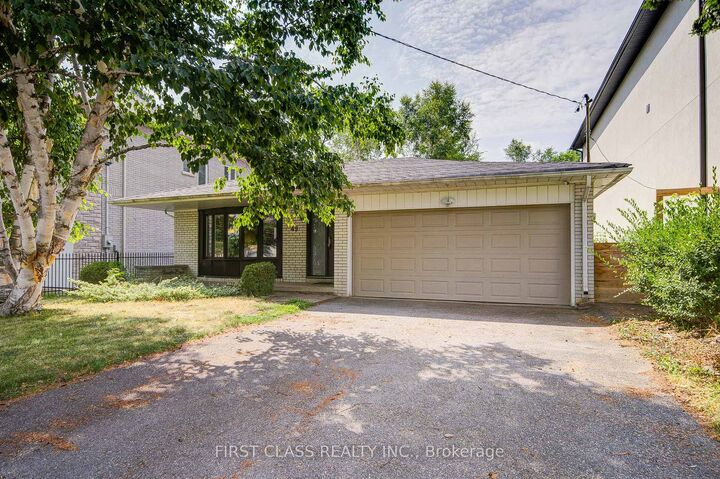 49 McKee Avenue  Toronto ON M2N 4C1 photo