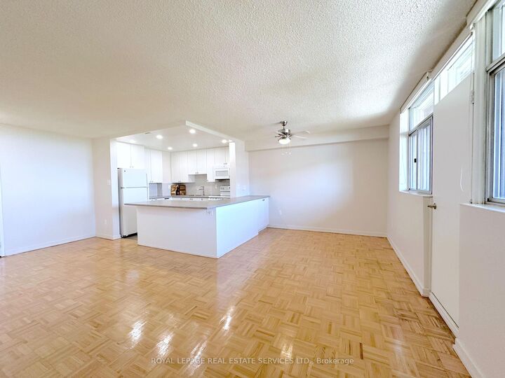 Property Photo: 30 Denton Avenue 1504 ON M1L 4P2
