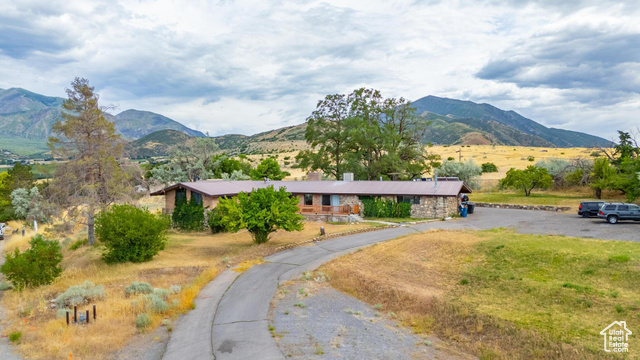 Property Photo: 876 E 400 S UT 84651