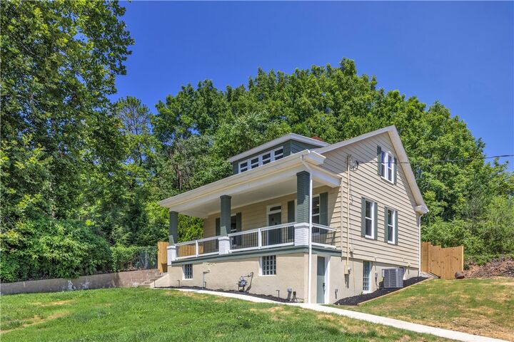 Property Photo:  249 E College St  PA 15317 