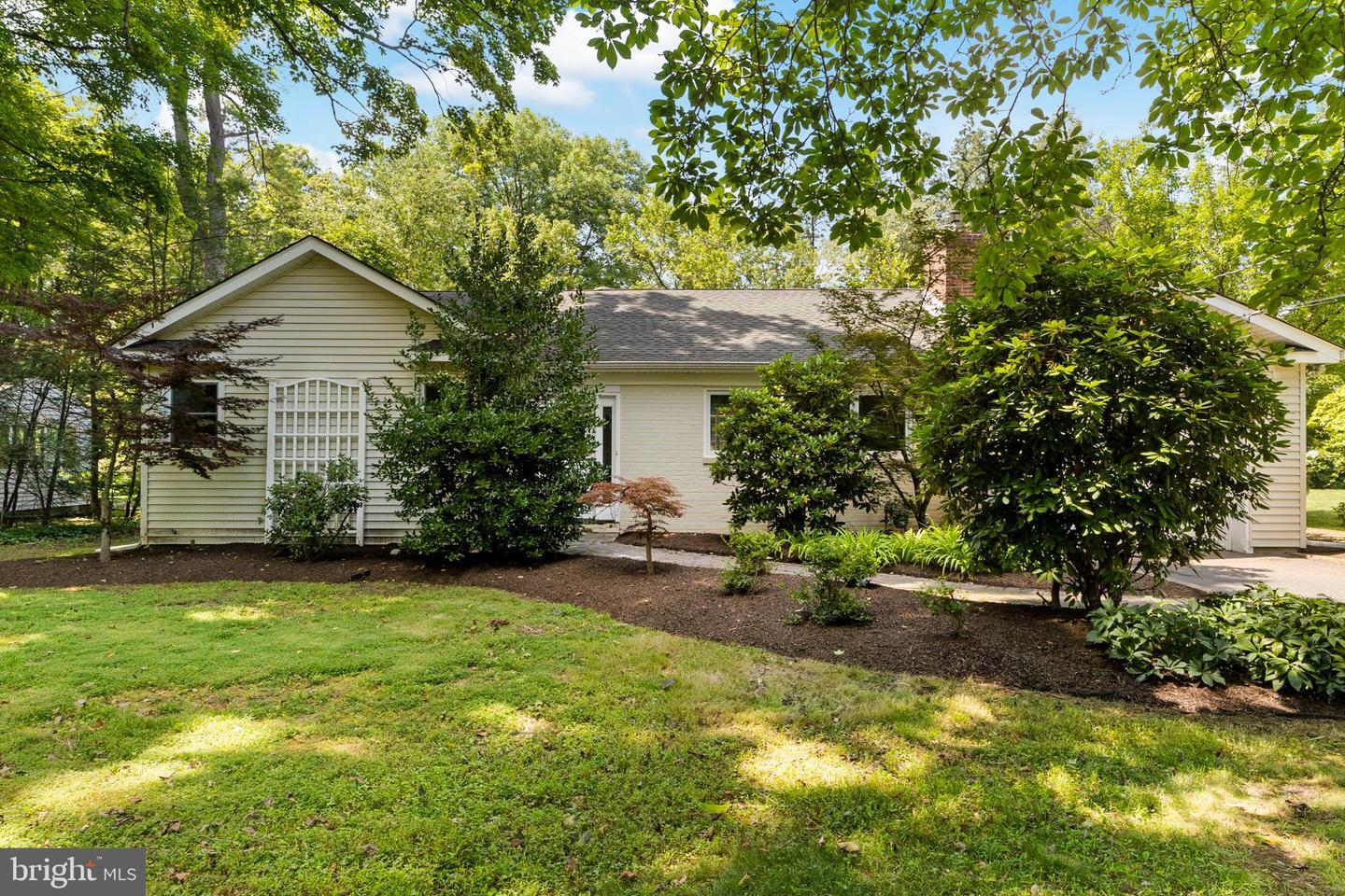 638 Kingston Road  Princeton NJ 08540 photo
