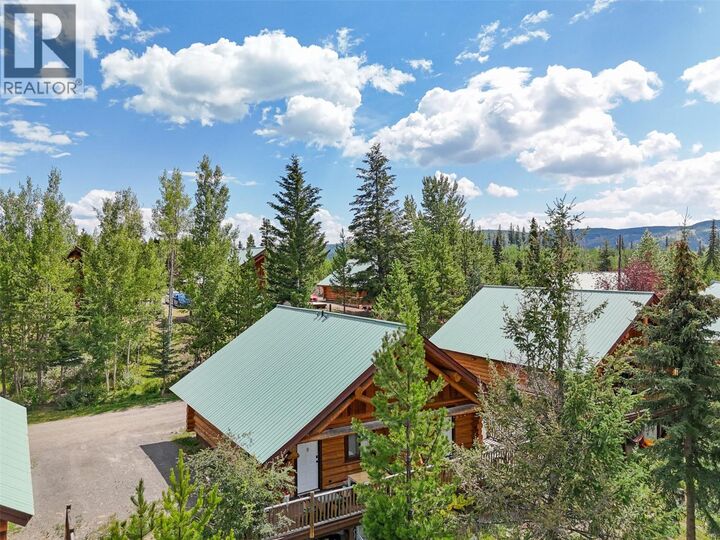 Property Photo: 5485 Lac Le Jeune Road 7 BC V0K 1W0