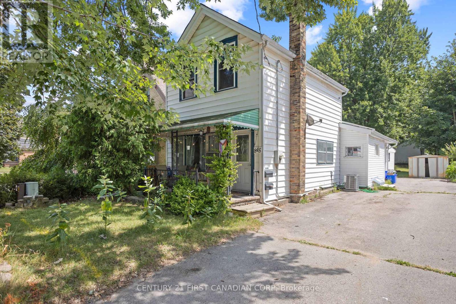 Photo de la propriété:  845 Queens Avenue  ON N5W 3H7 