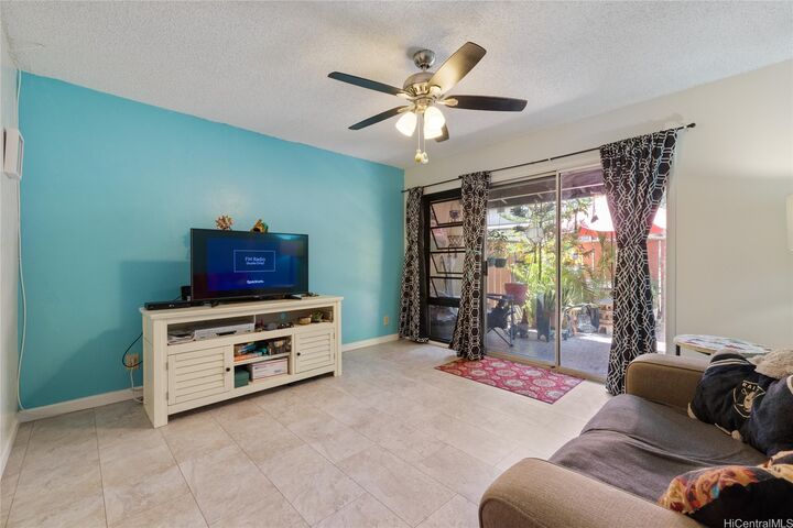 94-1408 Lanikuhana Avenue 439  Mililani HI 96789 photo