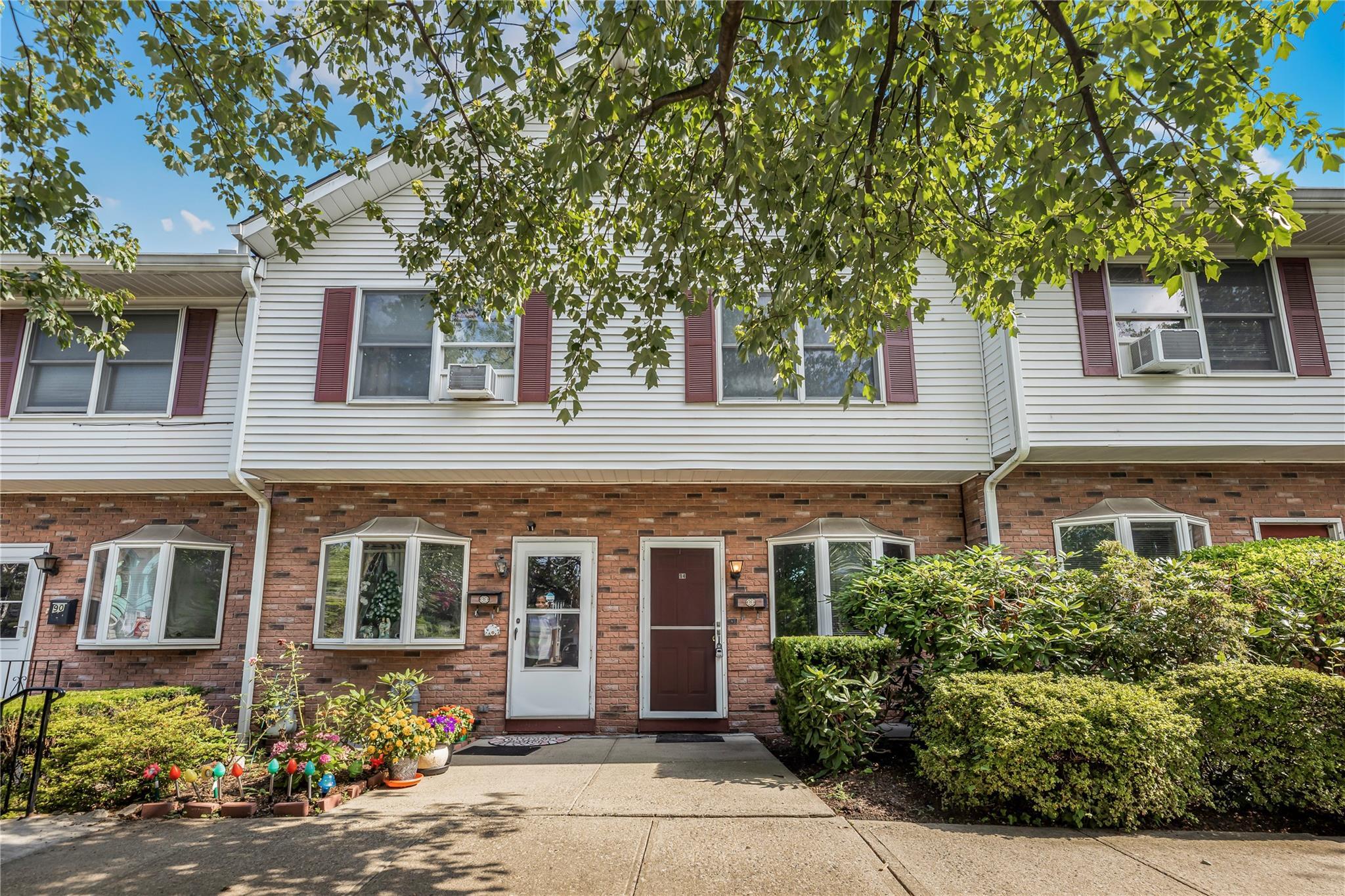 94 Remington Place  New Rochelle NY 10801 photo