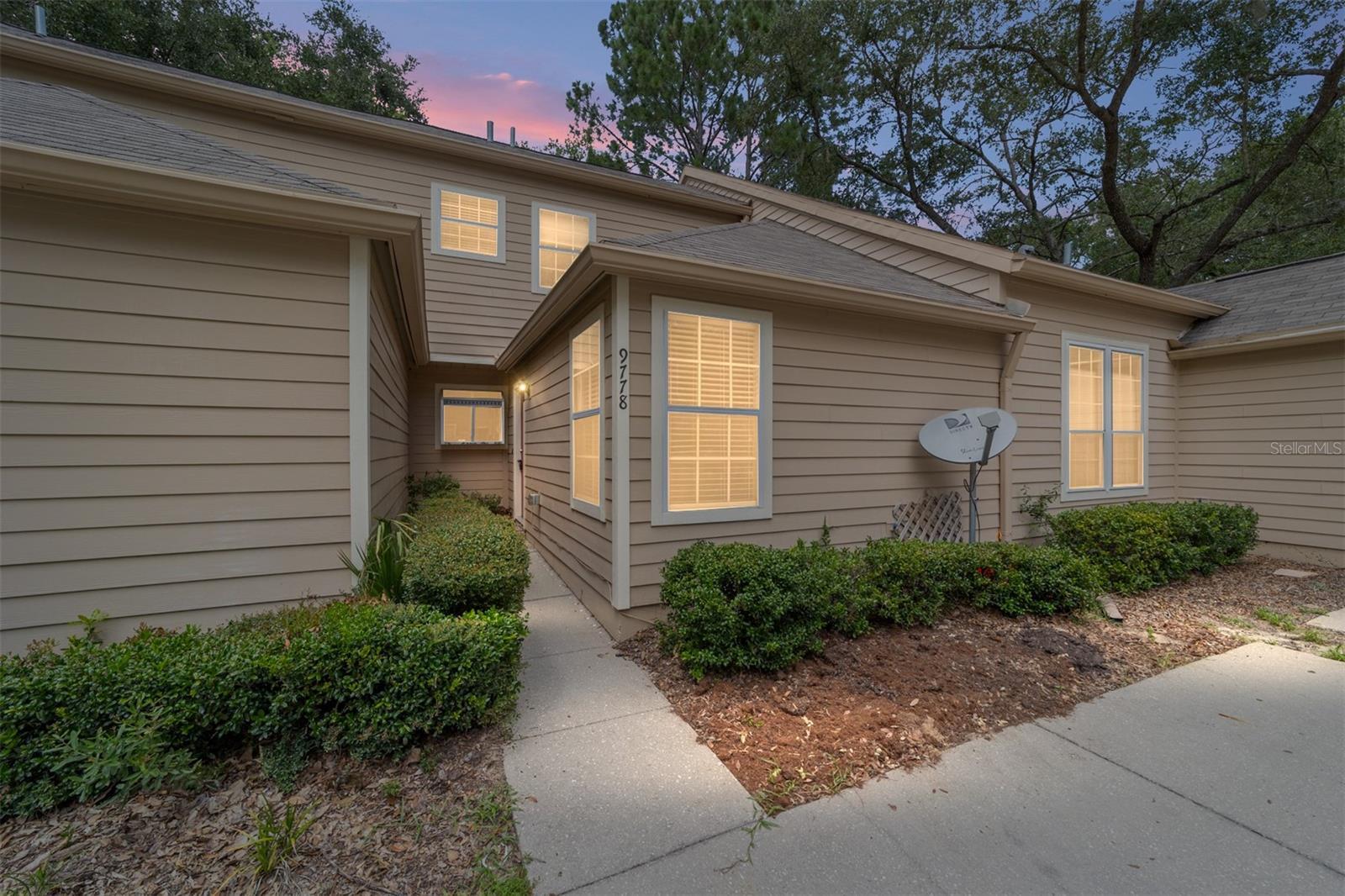 Property Photo:  9778 SW 52nd Lane  FL 32608 