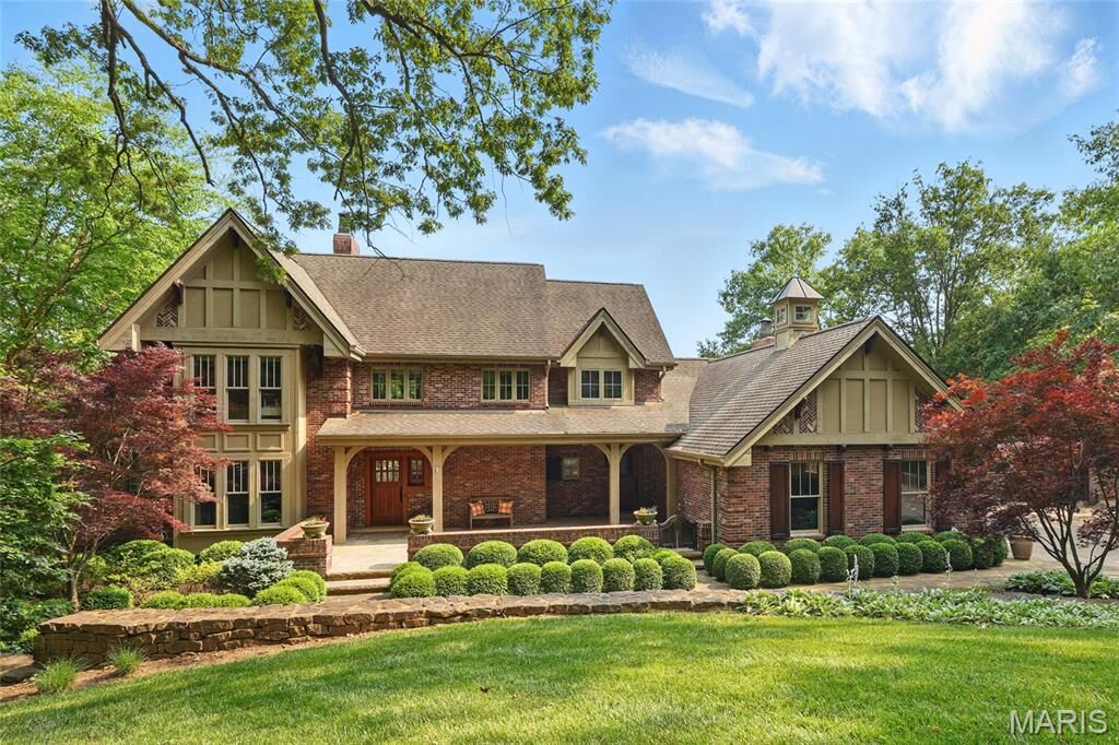 Property Photo:  311 Larimore Valley Drive  MO 63005 