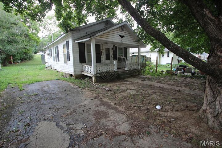 Property Photo: 904 Camilla Street MO 63601
