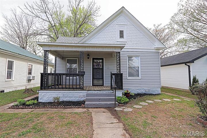 Property Photo: 122 W Parker Avenue MO 63740