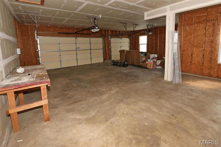 Property Photo:  221 Stoneledge Court  MO 63357 