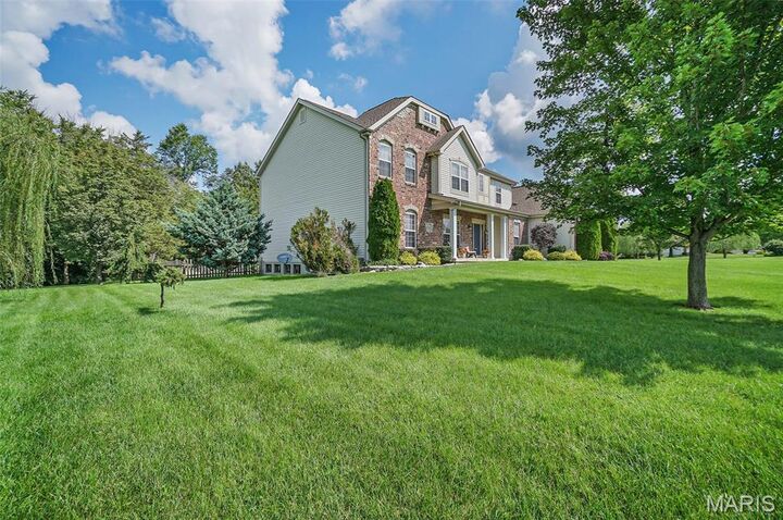 Property Photo: 221 Stoneledge Court MO 63357