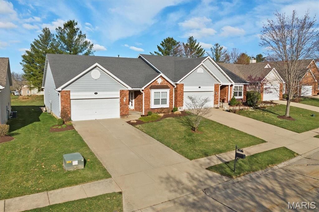 Property Photo:  7421 Timberpoint Court  IL 62208 