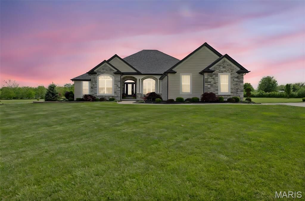 Property Photo: 2 Mahogany Run MO 63640