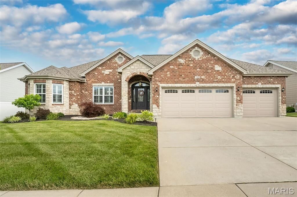 Property Photo:  705 Chancellorsville Drive  MO 63385 