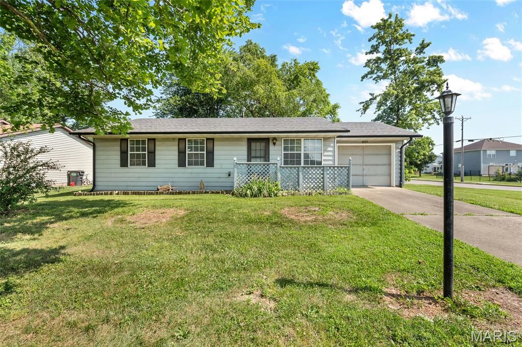 Property Photo:  237 Perrottet Drive  IL 62258 