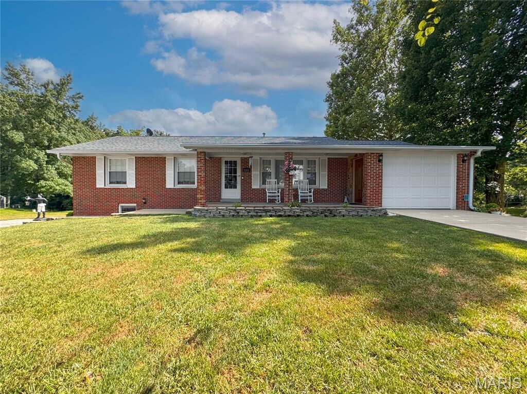 Property Photo:  5262 State Route 156  IL 62298 