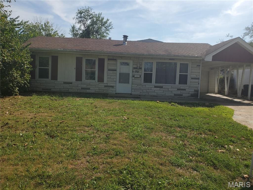 Property Photo: 20 Leonard Drive IL 62206