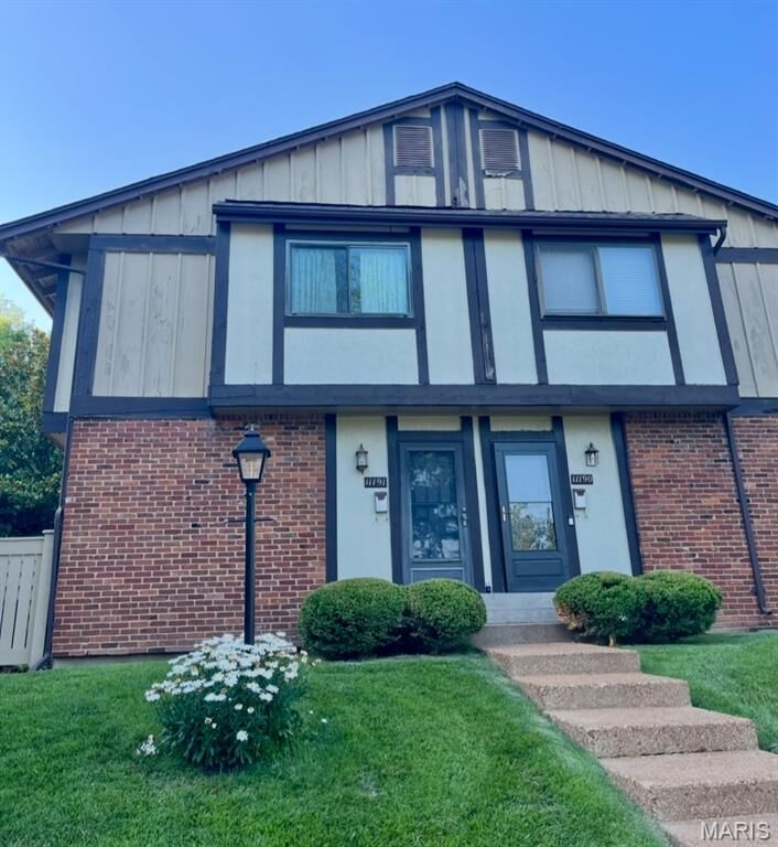 Property Photo: 11191 Whispering Oaks Drive MO 63136