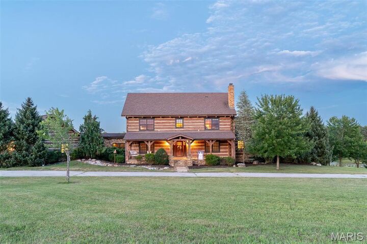 Property Photo:  5140 Saint Anns Road  MO 63090