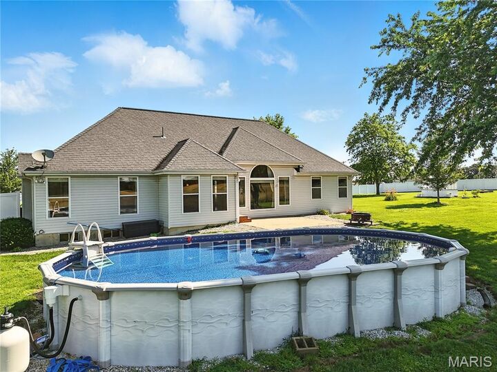 Property Photo:  1408 Elm Tree Road  MO 63379 