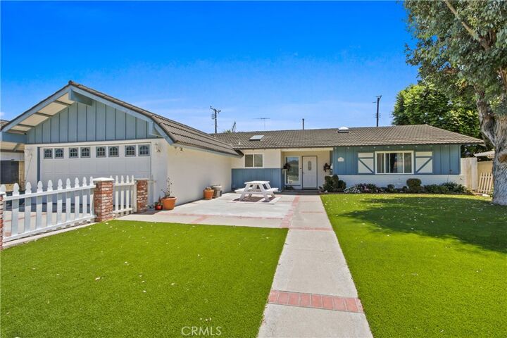 Property Photo:  17940 Oak Street  CA 92708 