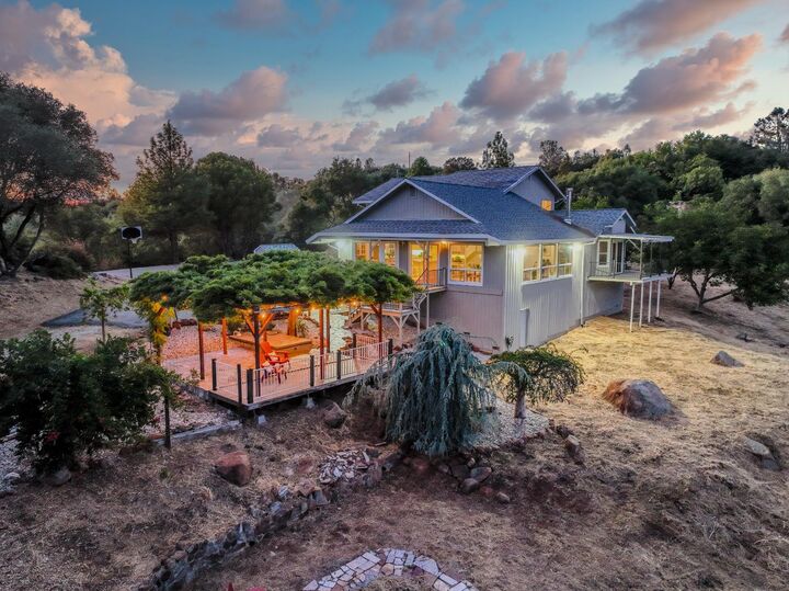 Property Photo:  10757 Oak Hill Drive  CA 95975 